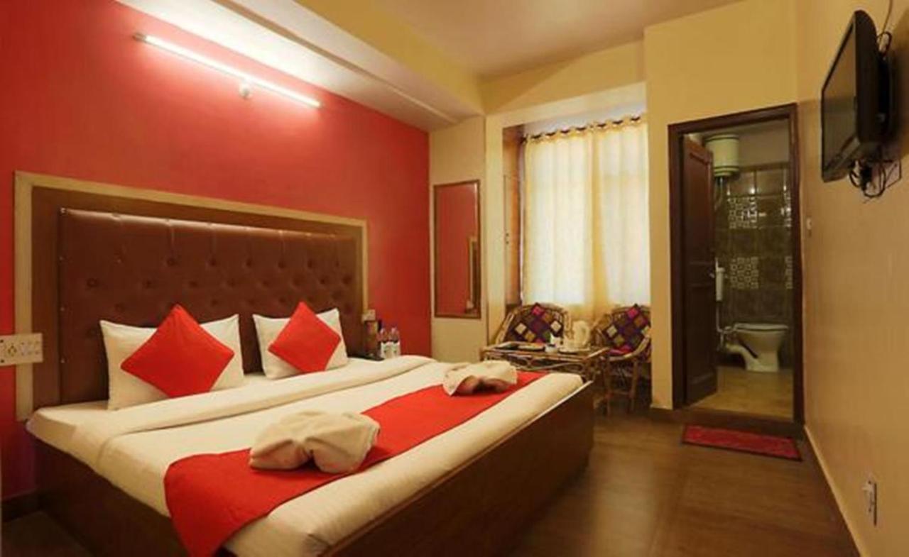 Harmony Purple Mall Road Hotel ชิมลา ภายนอก รูปภาพ